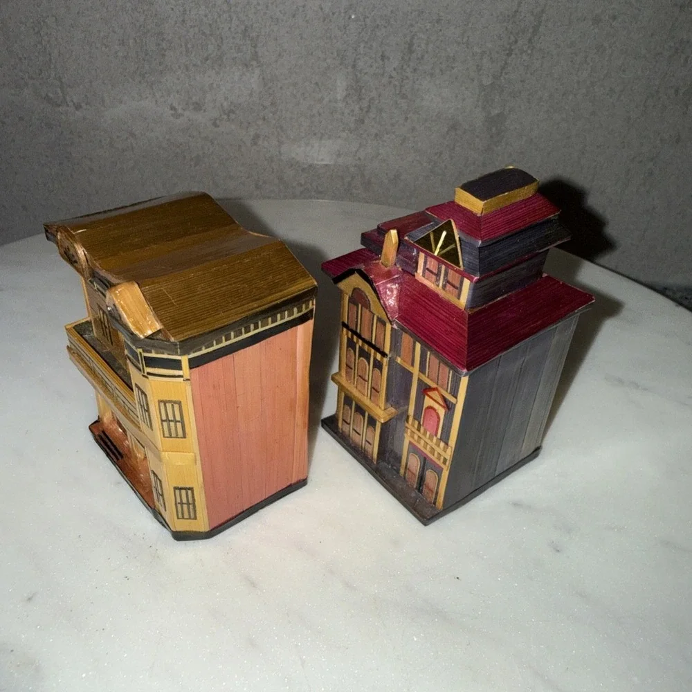 Lot Of‎ 2 REO 1978 Straw Reed House Shaped Trinket Box